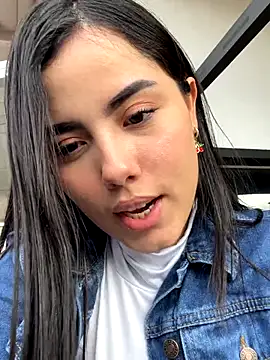 Snapshot of Marilyn_Monrou chatting on December 14, 8:13 pm Marilyn Monrou online show from December 14, 8:13 pm