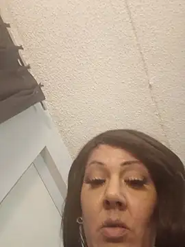 Adrianna505 online show from November 25, 4:34 am