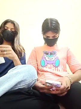 Lovely--girl online show from April 11, 4:39 am