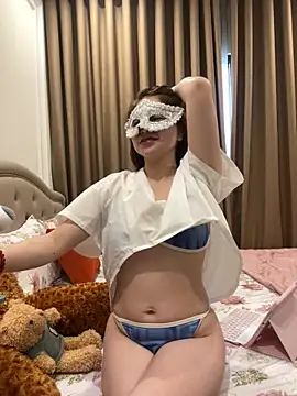 Queen-of-Love online show from March 6, 9:06 am