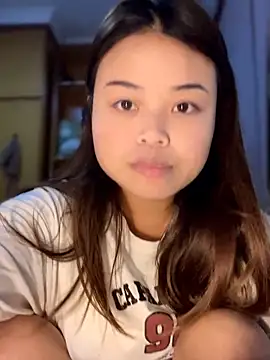 Toffee-00 online show from April 15, 1:18 pm