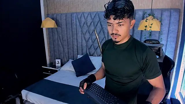 NicolaiKarav online show from April 10, 12:10 pm