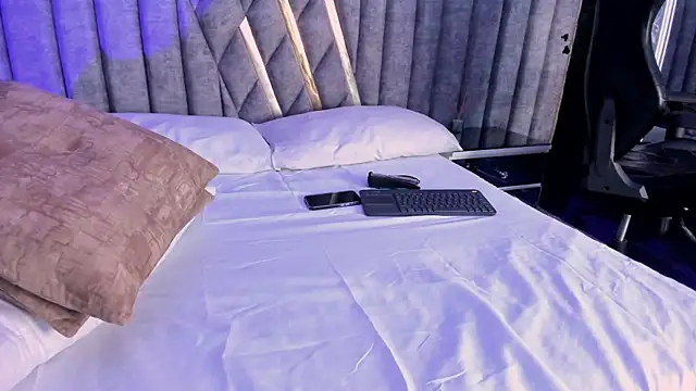 NicolaiKarav online show from April 12, 12:10 pm