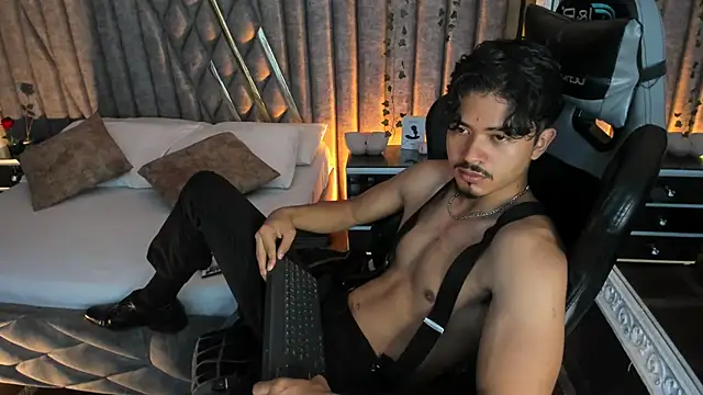 Snapshot of NicolaiKarav chatting on July 1, 12:29 pm NicolaiKarav online show from July 1, 12:29 pm