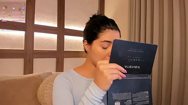 Snapshot of SarhaVega chatting on February 12, 12:11 pm SarhaVega online show from February 12, 12:11 pm