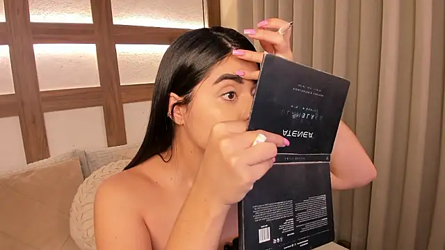 Snapshot of SarhaVega chatting on February 20, 12:27 pm SarhaVega online show from February 20, 12:27 pm