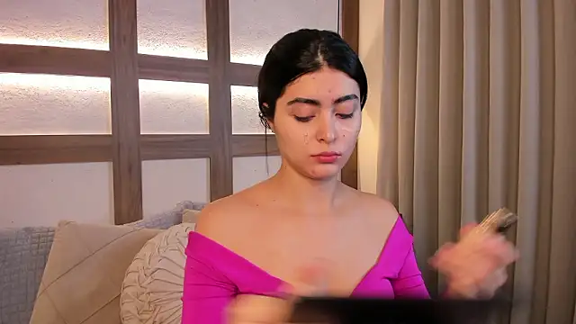 Snapshot of SarhaVega chatting on February 21, 12:28 pm SarhaVega online show from February 21, 12:28 pm