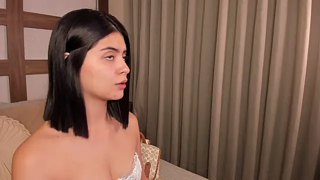 Snapshot of SarhaVega chatting on February 22, 2:04 pm SarhaVega online show from February 22, 2:04 pm