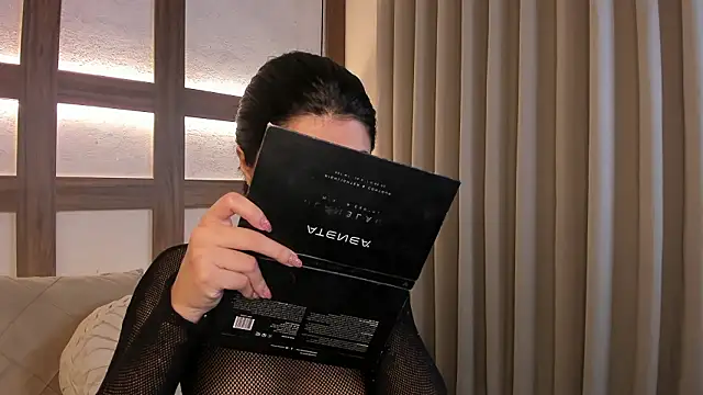 Snapshot of SarhaVega chatting on February 26, 12:26 pm SarhaVega online show from February 26, 12:26 pm