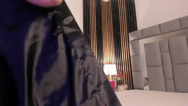 amaia santini online show from March 6, 7:10 pm