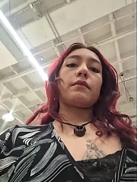 Eveeelyn25 online show from March 7, 9:45 pm