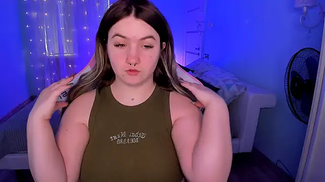 lovelyy julia online show from February 21, 5:19 am