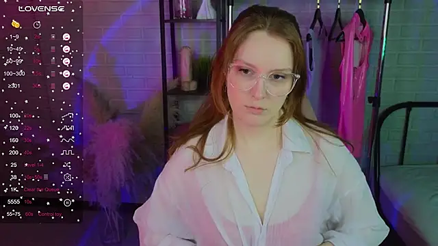 Snapshot of Ginger_Kristin chatting on February 2, 8:13 am Ginger Kristin online show from February 2, 8:13 am