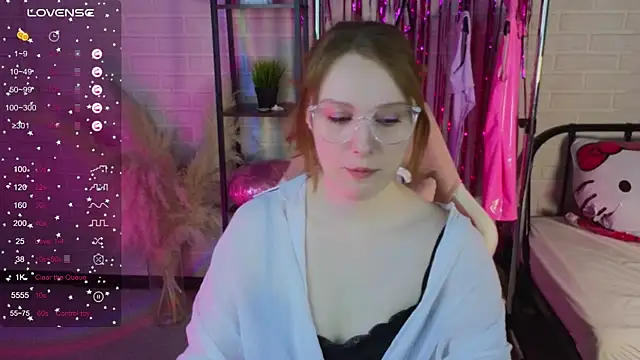 Snapshot of Ginger_Kristin chatting on February 20, 6:26 am Ginger Kristin online show from February 20, 6:26 am