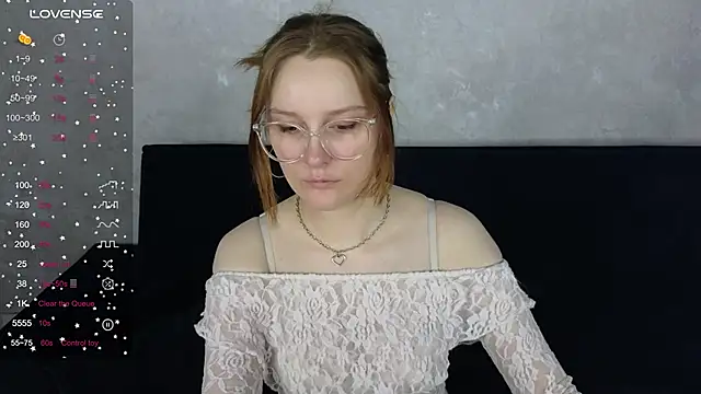 Snapshot of Ginger_Kristin chatting on February 27, 1:16 am Ginger Kristin online show from February 27, 1:16 am