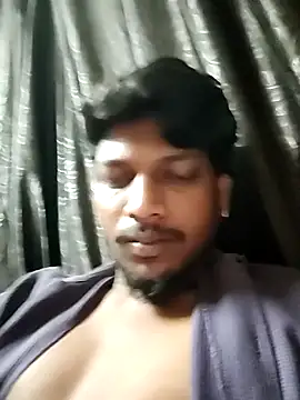 Handsome 09 online show from April 8, 7:25 pm