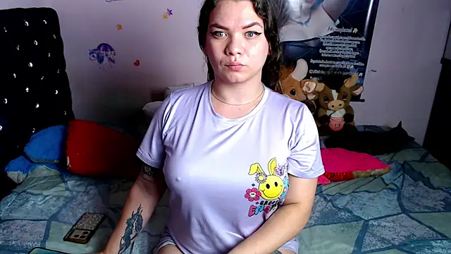 Snapshot of ShantalTsFox chatting on June 17, 4:04 am ShantalTsFox online show from June 17, 4:04 am