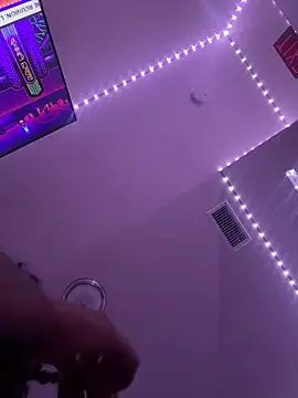 seductivefreak7 online show from April 16, 4:24 am