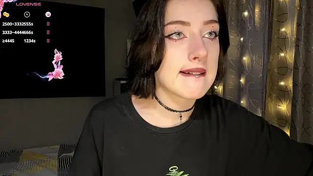 Meowluly online show from February 11, 11:54 pm