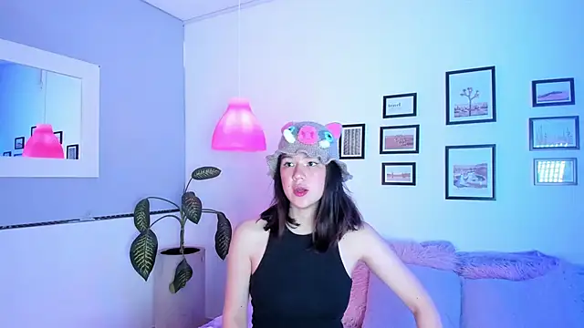 Skyy bloom online show from April 19, 12:15 pm