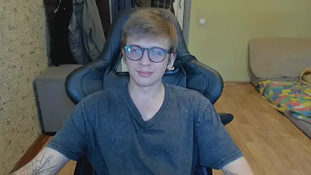 themortydaglish online show from June 25, 9:36 am