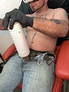 2addictivelyhorny online show from March 3, 10:10 am