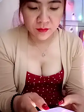 Lily-ross22 online show from March 11, 5:02 am