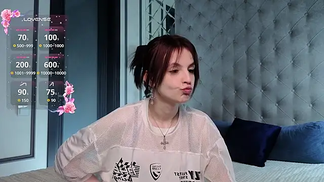 SharaSauer online show from March 20, 1:10 am