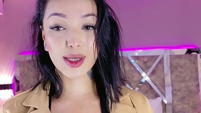 MelissaGill  online show from August 4, 10:51 am