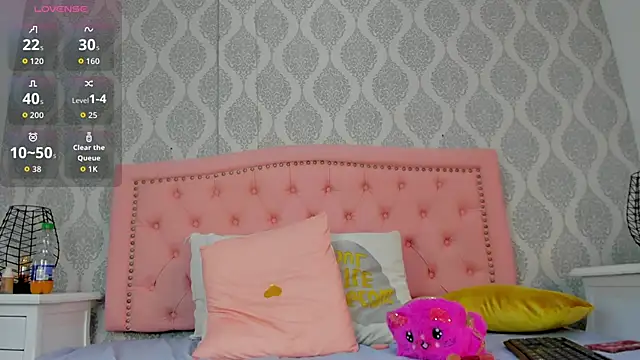 emma scott 7 online show from March 29, 11:32 am