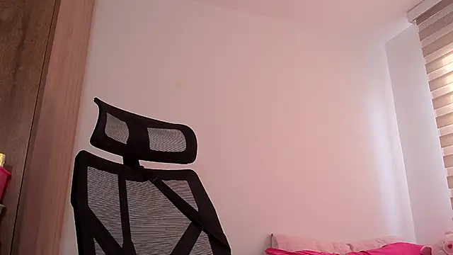 Snapshot of Sweet_navy_ chatting on December 19, 8:49 pm Sweet navy online show from December 19, 8:49 pm