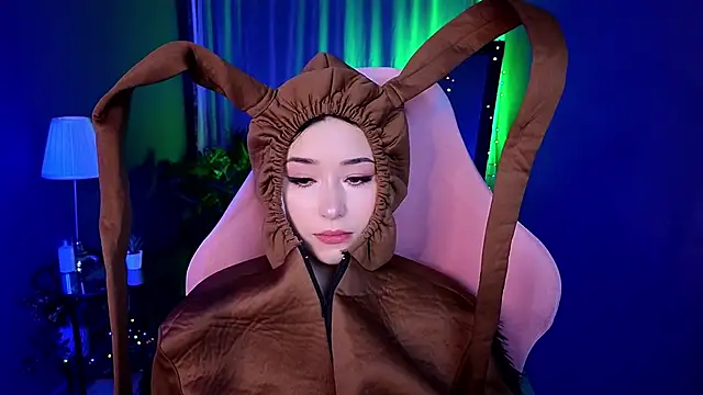 RedMidnight online show from April 5, 8:50 pm