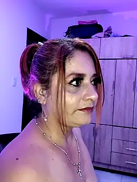 sexy ambarr online show from December 5, 1:14 am