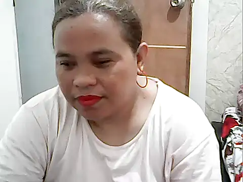 cutechubby online show from June 17, 10:32 pm