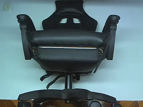 Alphacashmaster777 online show from April 15, 2:46 pm