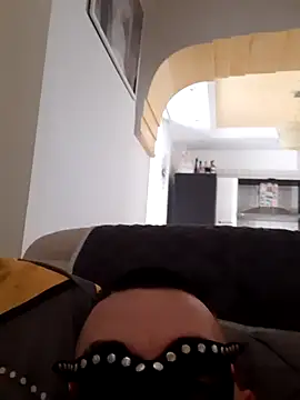 Snapshot of Vampiro83zz chatting on March 15, 2:56 pm Vampiro83zz online show from March 15, 2:56 pm