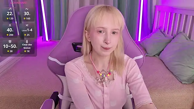 Snapshot of _Babyface_ chatting on July 14, 1:17 pm Babyface online show from July 14, 1:17 pm