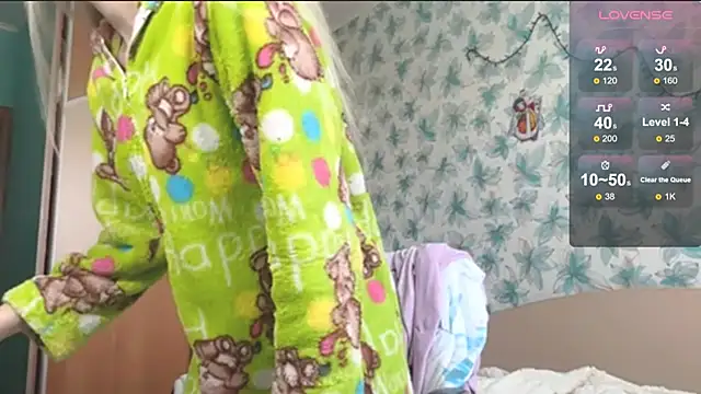 Snapshot of Barbie_Blondie chatting on March 21, 7:57 am Barbie Blondie online show from March 21, 7:57 am