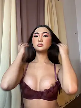 Diannellove online show from June 6, 4:44 pm