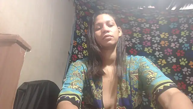 ELIZABET2- online show from April 2, 11:30 am