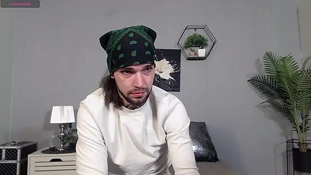 KaneHunter online show from March 13, 7:31 pm