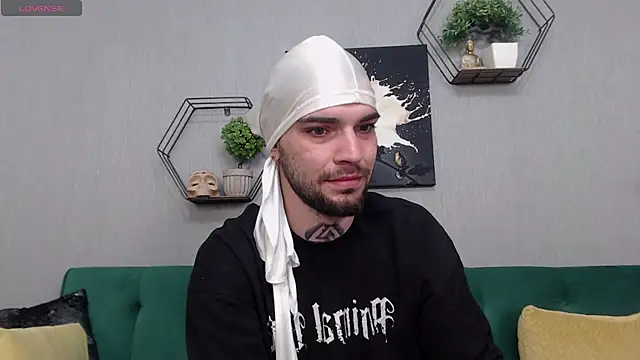 KaneHunter online show from April 12, 9:53 pm