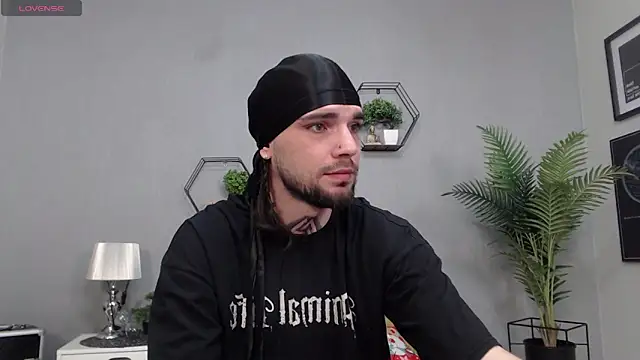 KaneHunter online show from April 18, 6:34 pm