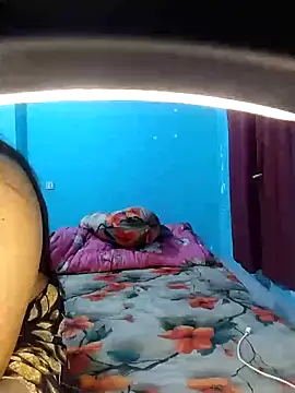 priya2098 online show from June 26, 6:01 pm
