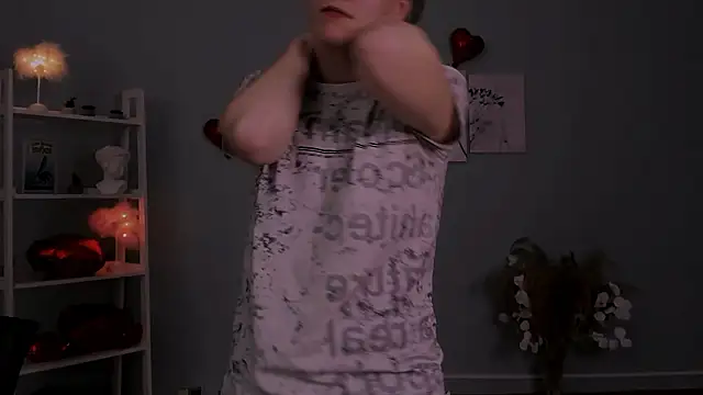 leo void online show from February 19, 8:05 pm