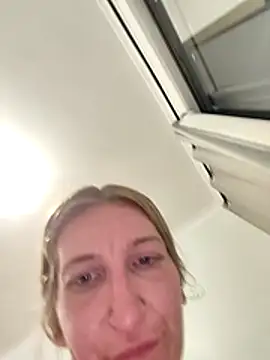 Snapshot of Skyme2713 chatting on April 1, 9:01 pm Skyme2713 online show from April 1, 9:01 pm