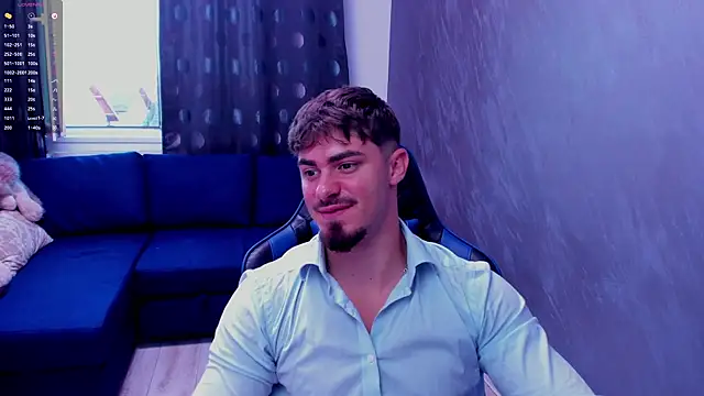 Snapshot of greekgod199 chatting on June 18, 3:18 am greekgod199 online show from June 18, 3:18 am