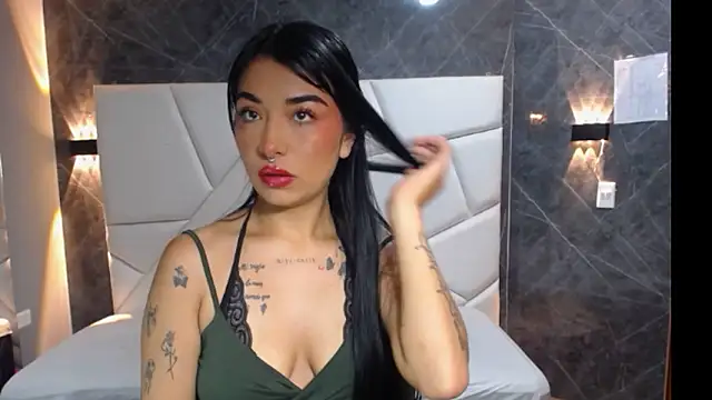 Snapshot of idk_24_ chatting on February 27, 11:27 pm idk 24 online show from February 27, 11:27 pm