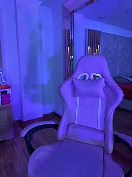 coraline vera online show from March 27, 7:35 pm