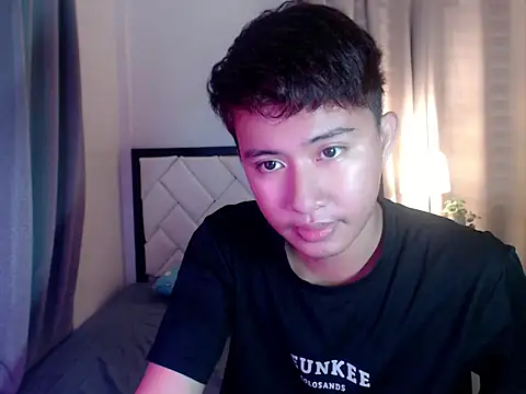 asiantwink0000 online show from February 18, 8:32 am